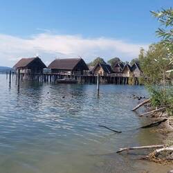 So sollen sie ausgesehen haben, die Pfahlbauten vor etwa 3000 Jahren!