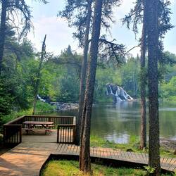 Es lohnt sich immer einen Abstecher vom Highway zu machen. Das sind die Little Falls von Atikokan.