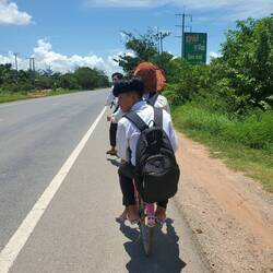 Schwarz-Weiß zur Schule