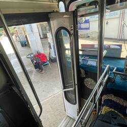 Erstmal tanken mit dem Bus😂