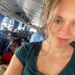 Und das obwohl der Bus mehr als überfüllt war🤓