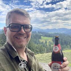 Trink Zöttler Bier...