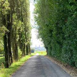 Man sieht schon Bayeux.