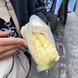 Choclo con Queso (Mais mit Käse)