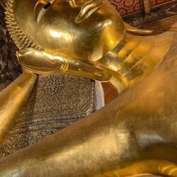 Liegender Buddha