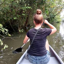 Mit dem Kanu kann man zur Plattform fahren, wo es super zum Baden ist 👙🩳🥳
