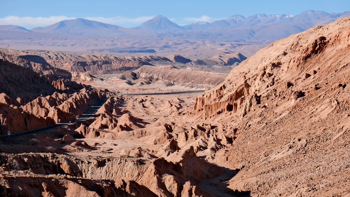 Straße nach San Pedro mit Blick aufs Altiplano