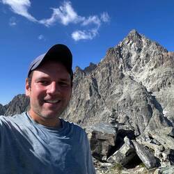 Ulli auf dem Viso Mozzo mit Blick auf Monviso