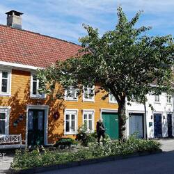 Charakteristische Holzhäuser im Stadtkern