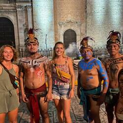 Hurti no mit dä prominente Spieler vo "Pok-A-Tok" es Foto gmacht😉