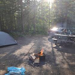 Unser heutiges Reich, a.k.a. kanadischer Normal-Bezahl-Standardzeltplatz