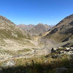 Blick vom Passo di Rostagno zurück auf den Aufstieg