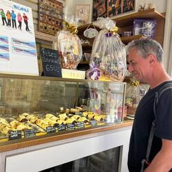 Strudel lover is faced with the difficult choice