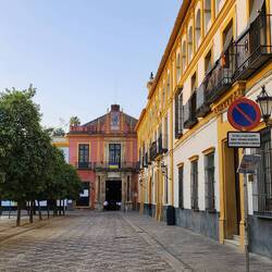 Patio de Banderas