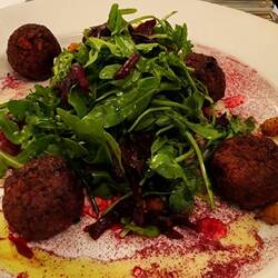 Beetroot falafel 😋