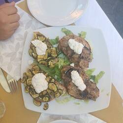 Tapas de berenjena y zucchini
