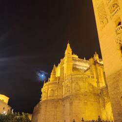 Night shots of Catedral de Sevilla