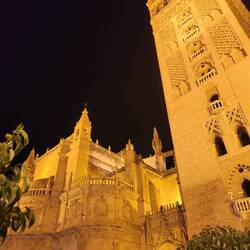 Night shots of Catedral de Sevilla