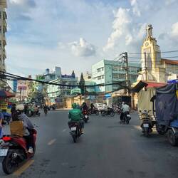 Und die französische Vergangenheit kann man hier und da noch erahnen