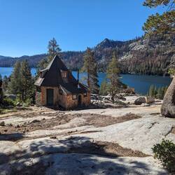 Echo lake has the most amazing old cabins 😍