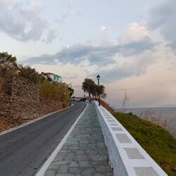 Ya llegando a la ciudad de Chora (ahí acaba la ruta)