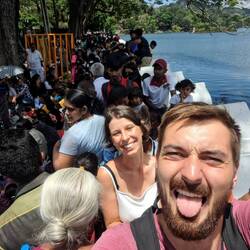 Morgens am Quetschen durch die Menge