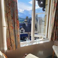 Therapeutic G&T in the afternoon sun