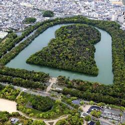 I will never understand how people created these large structures without seeing them from above