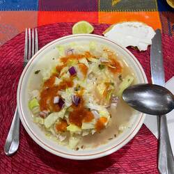 Typisches Mexikanisches Gericht "Pozole"