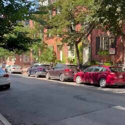 Beautiful streets of Beacon Hill (classy)