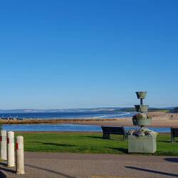 So gsehts uus weme bim Hotel us dr Tür geit.