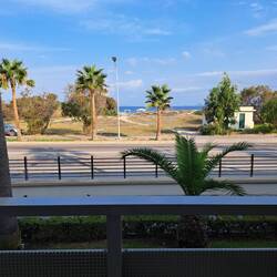 Unser Balkon - Jasper sagt: Beste Kombi. Meer und Autos.