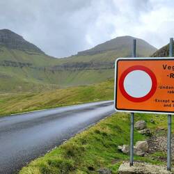 Summer only road around Slættaratindur from Eiði