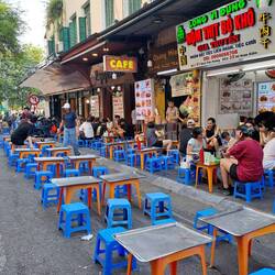 Kindergartenfest? Nein, ganz normales Streetfood-Lokal