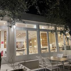 Luna Rosa Restaurant