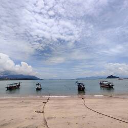 Black Sand Beach (Black?)