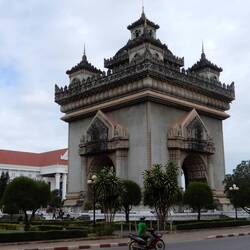 Patuxai.