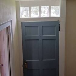 Perkins house, 2 of those 4 windows are 1766 original glass