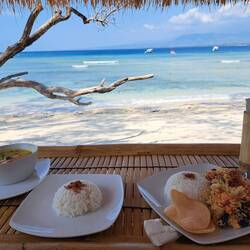 Hier gibts immer Röstzwiebeln als Reistopping