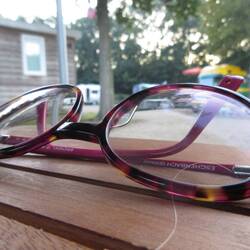 Tisch und Stühle raus - wir sind da