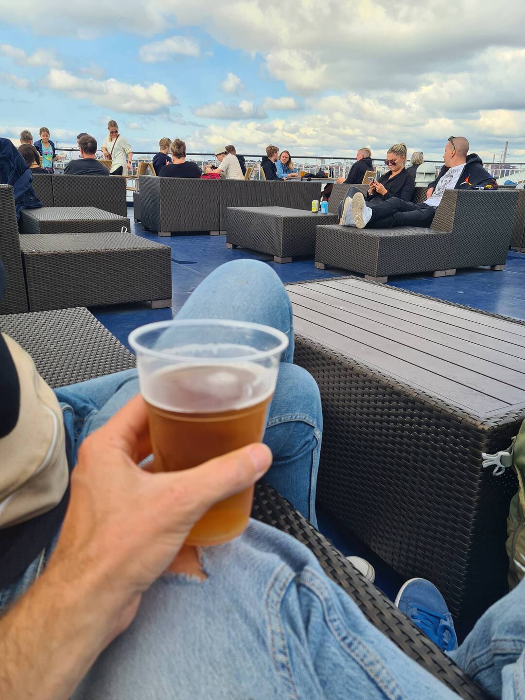 Bier auf der Fähre schon mal 1/2 Preis wie in Skandinavien :)