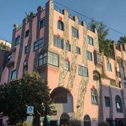 Hundertwasserhaus