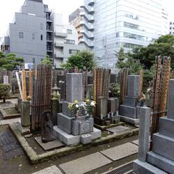 A cemetery in Shinjuku.