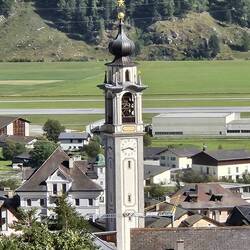Kirche Samedan (1682) - Campanile with onion dome erected 1770