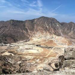 Blick von Nikia auf die Krater