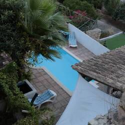 Ganz dekadent: 2. Blick von der Dach Terrasse auf unsere andere Terrasse😅