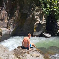 sunburn - schon fast nicht mehr da - Goa Reng rang waterfall