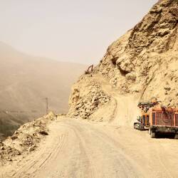 Am Morgen gleich mal über 1 Stunde warten.