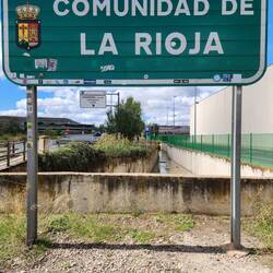 Entering La Rioja.