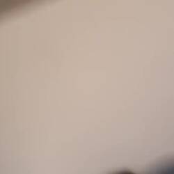 S Zuelose geit am beschte mitemne Baileys (👰🏼‍♀️) oder emne Whisky (🤵🏼) 😉.